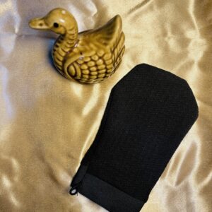 EXFOLIATING BATHING GLOVES